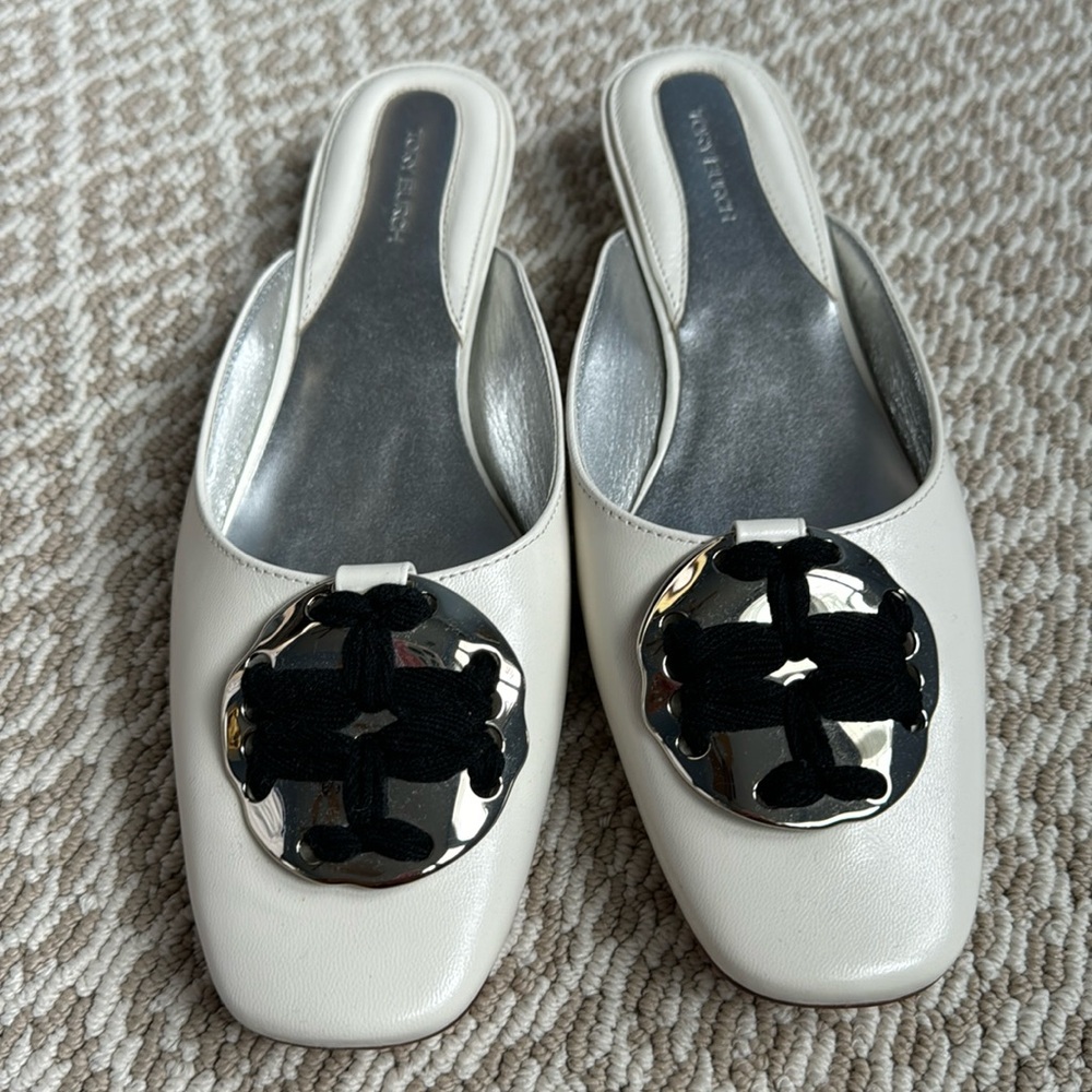 New Tory Burch Patos Logo White Kitten Heel Mules size 9